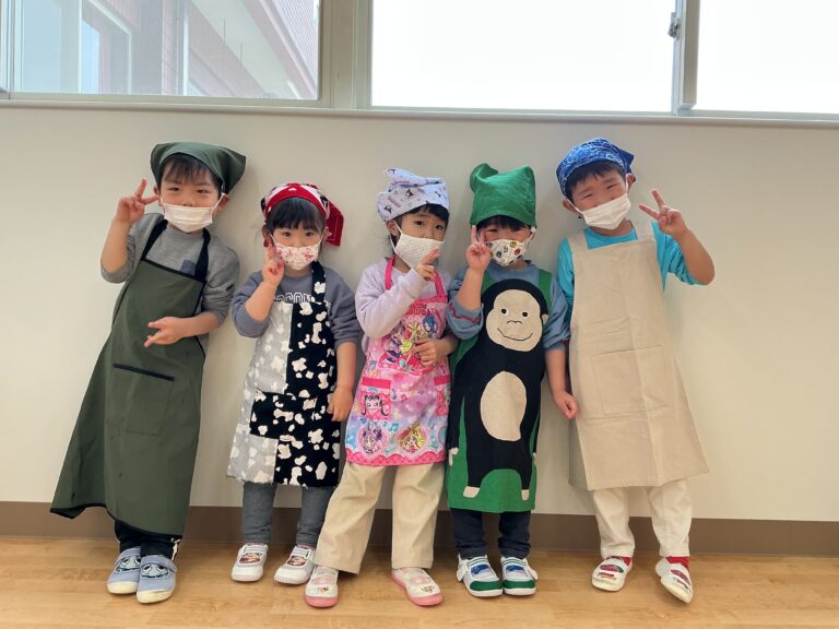 3・4歳児　「初めてのクッキング！」