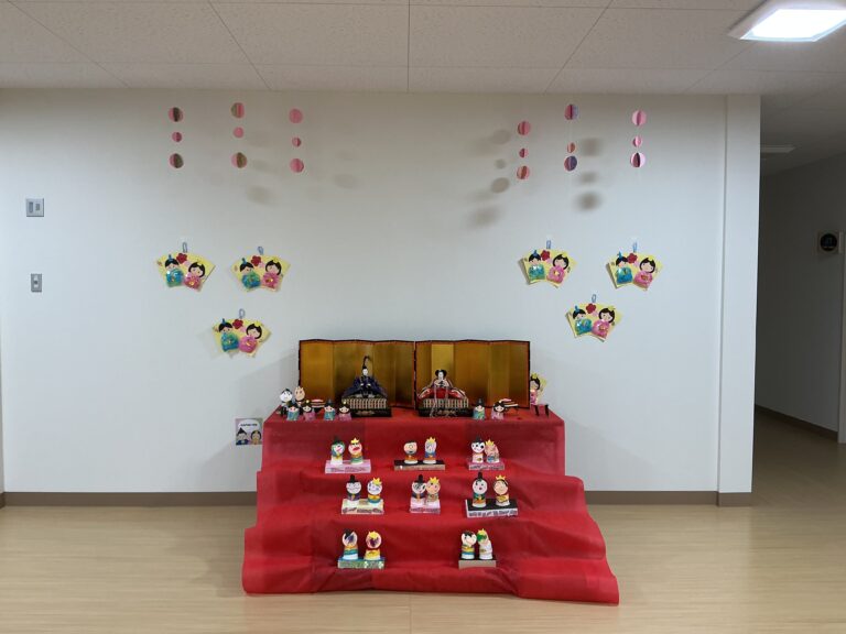 全園児「おひなまつり」