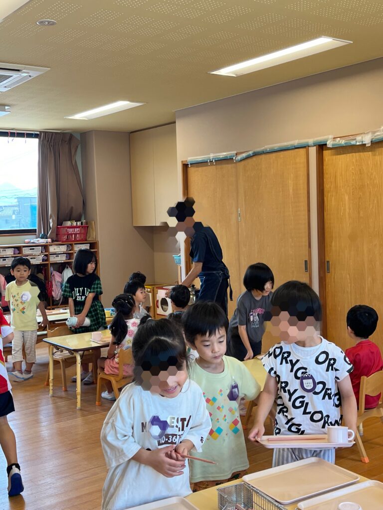 小学校の先生が一日保育体験にやってきた！