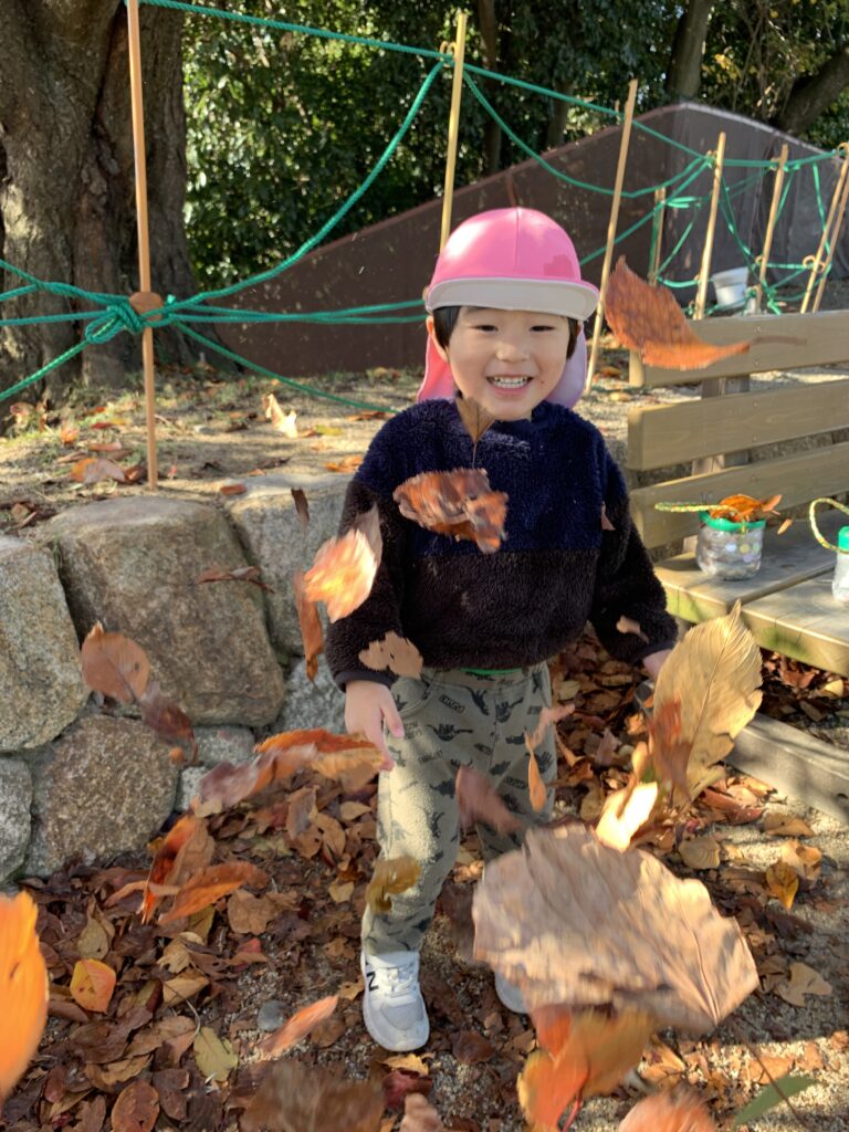 秋を探しに出かけよう🍁(2歳児🐳)