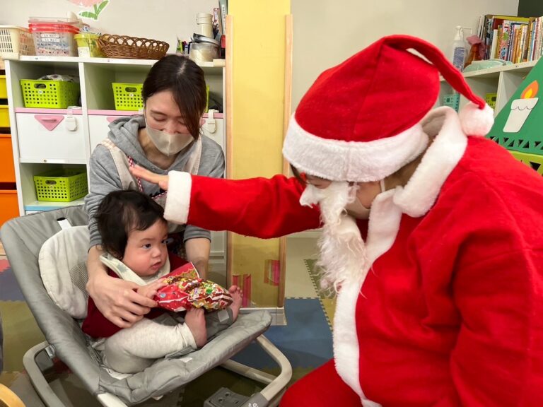 <strong>サンタさんがやって来た🎅クリスマス会🎄</strong>