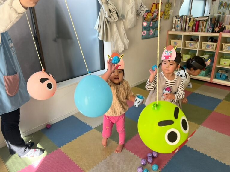 お豆を投げてやっつけよう👹！