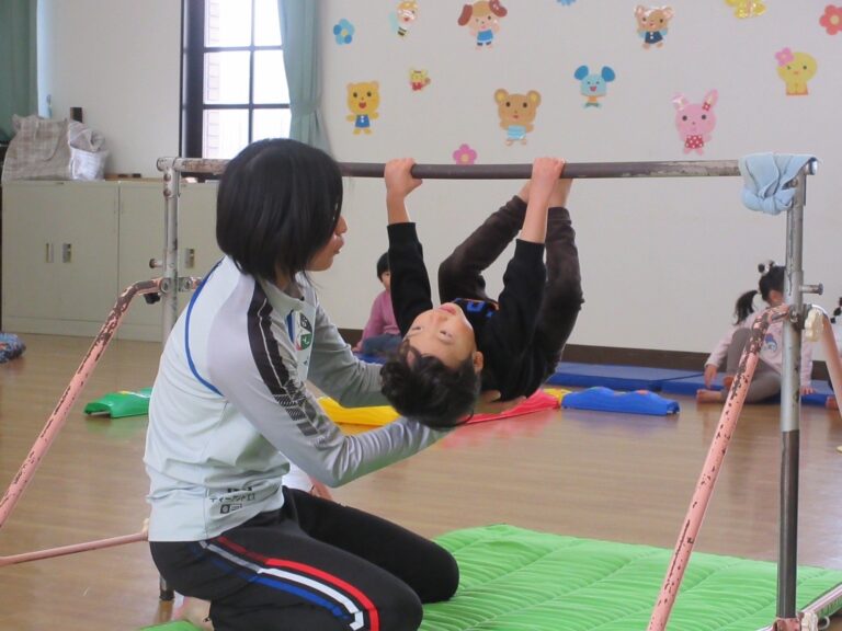 <strong>頑張った💪✨体操教室の発表会🌟（1歳児🐬、2歳児🐳）</strong>