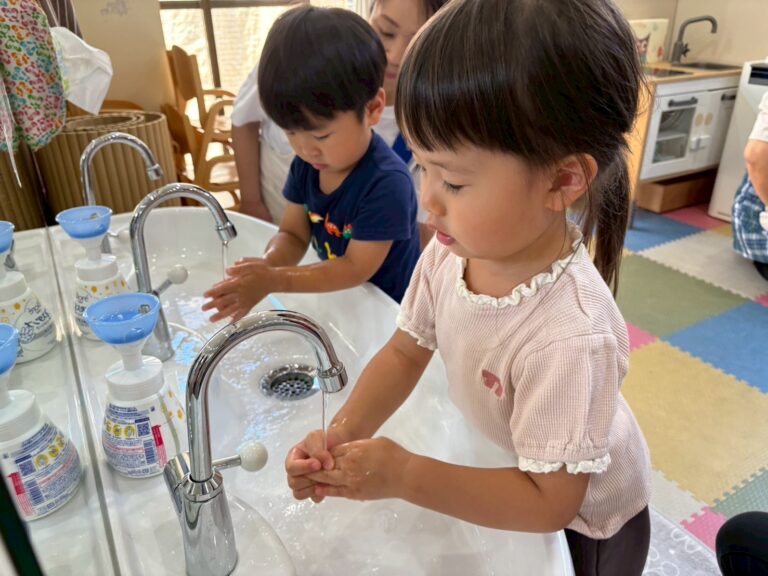 保護中: <strong>手洗いについて学ぼう🤲✨</strong>