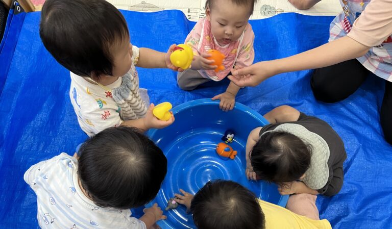 保護中: ぷにぷに楽しいね(0歳児🦦)