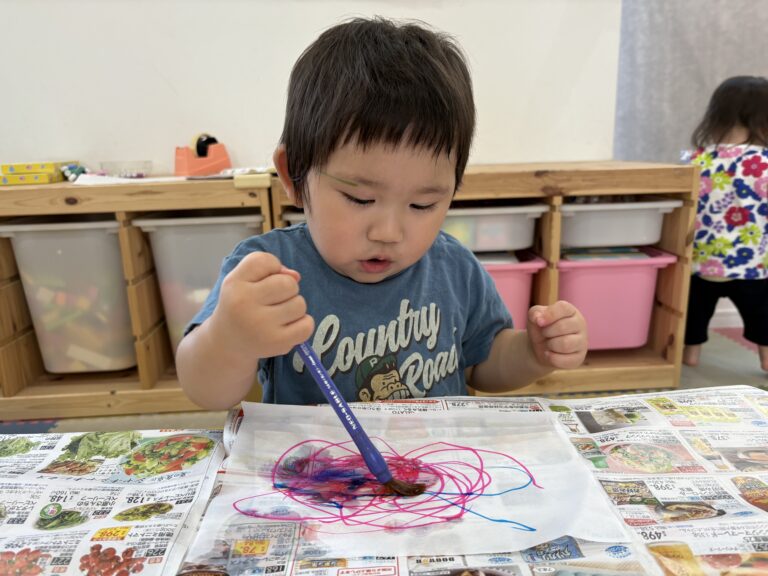 保護中: はじめてのにじみ絵🍇✨