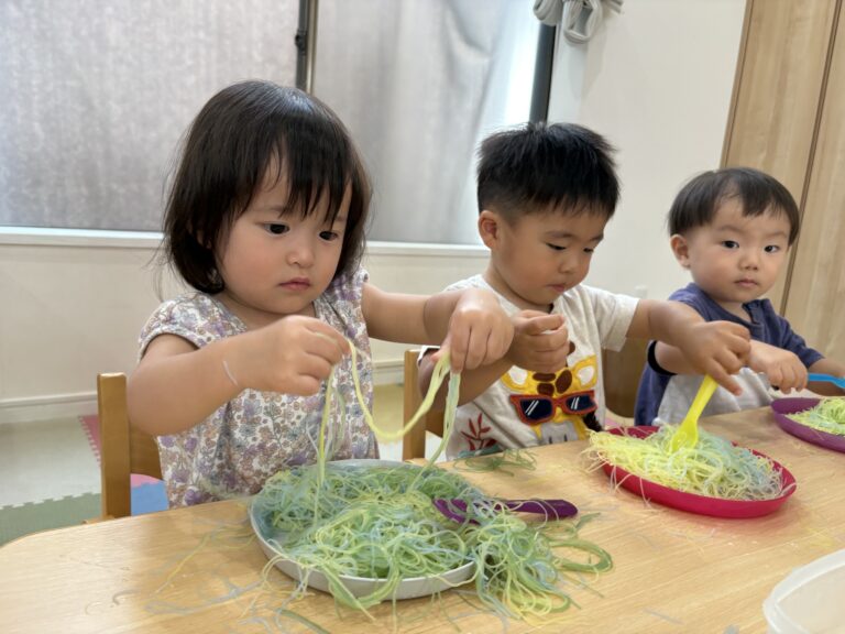 保護中: 楽しい遊びが盛りだくさん！(1歳児🐬)