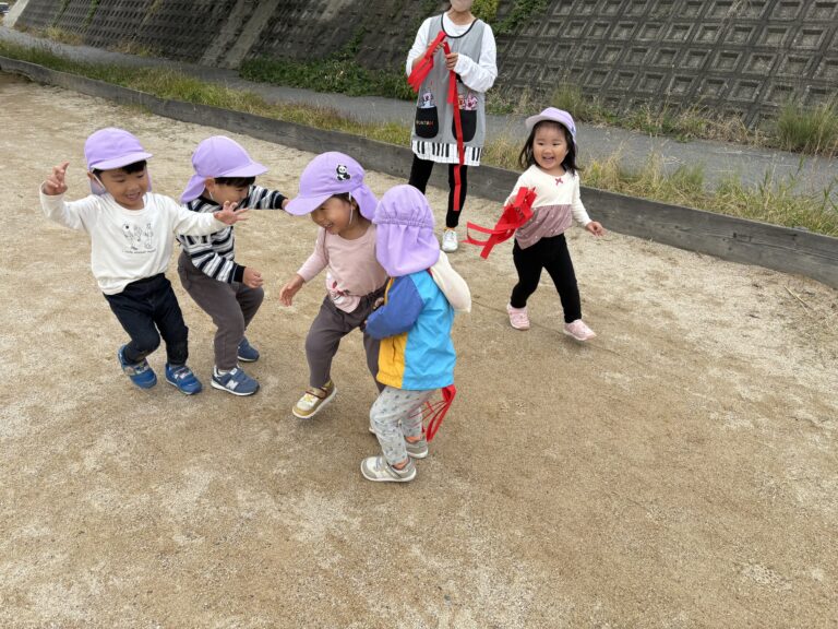 保護中: みんなで遊ぶともっと楽しいね😃（2歳児🐳）