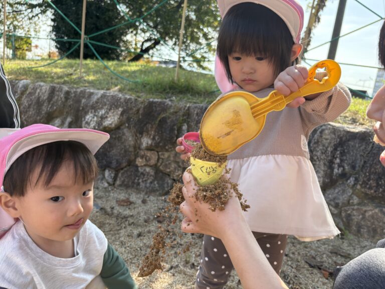 保護中: 楽しい砂遊び🪏🪣(1歳児🐬)