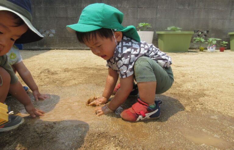 五感を刺激して 遊びます