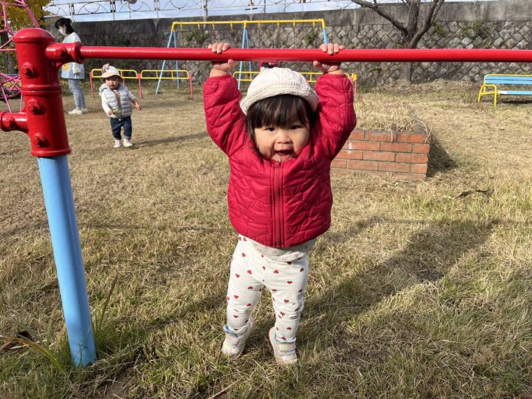 0歳児　うみチーム「公園、楽しいね！！」