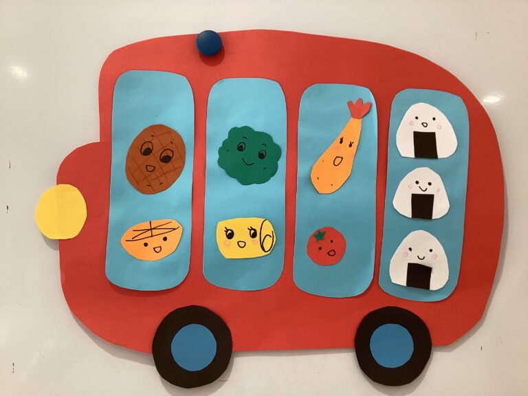 2歳児 あめチーム　劇遊び「お弁当バス！」