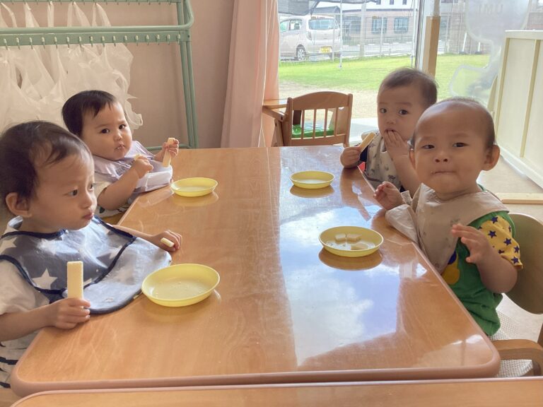 0歳児　うみチーム「只今、成長中！」