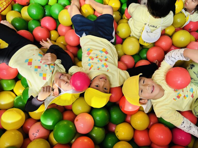 4歳児　そらチーム　「秋の遠足楽しかったね！」