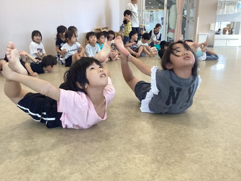 4.5歳児　そら・くじらチーム　「リズム遊びをしたよ」