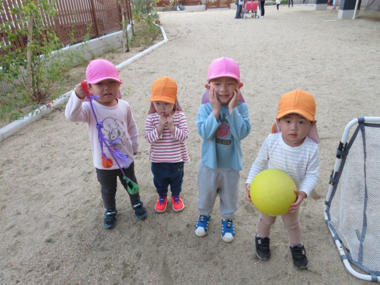 夕方の園庭では