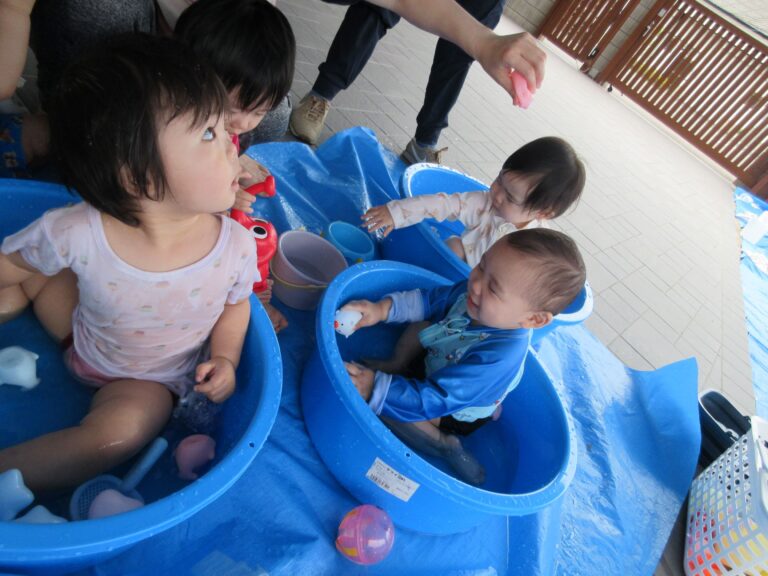 水遊びと感触遊び（うみ組）