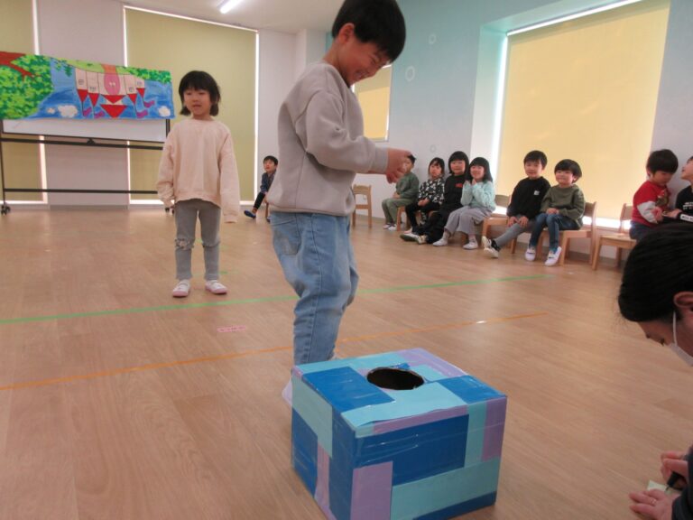 くじ引きをしました！(あめ組・にじ組・そら組）