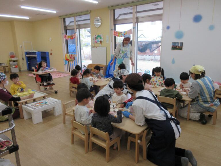 初めてのクッキング♪ケーキ作りをしたよ！（あめ組）