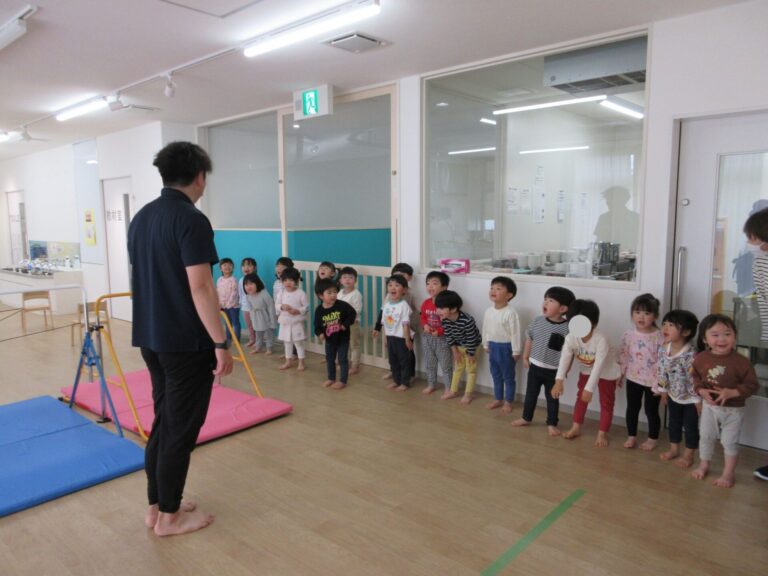 わくわく♪はじめての運動遊び教室（3歳　にじぐみ）