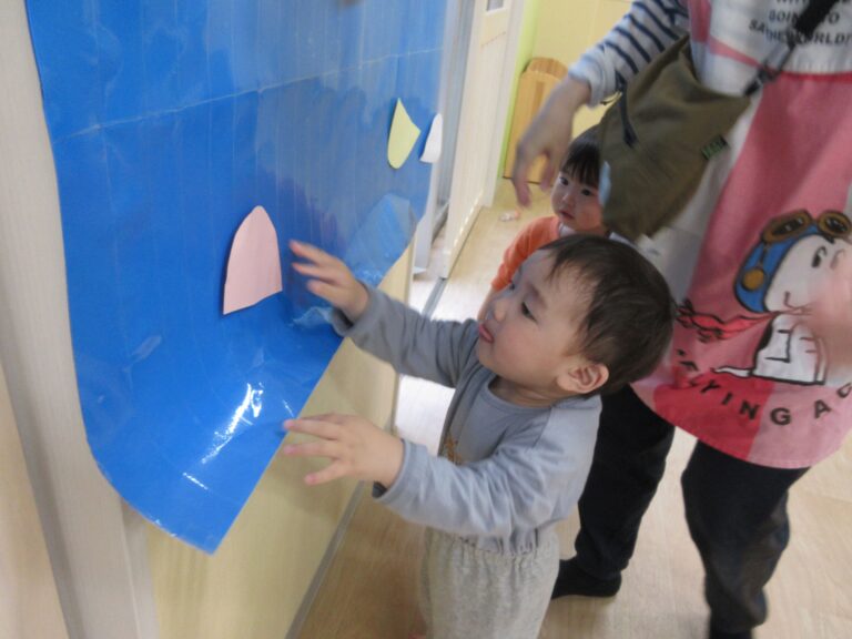 ぺたぺた♪こいのぼり（１歳だいち組）