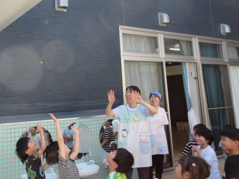 アゲハチョウを放したよ♪つづき