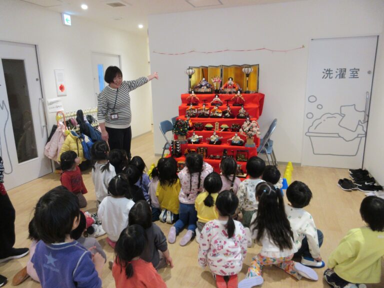 うれしいひなまつり🎎（3歳　にじぐみ）