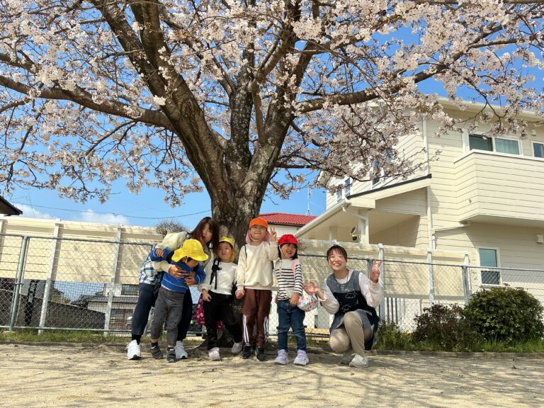 にじ・そら・くじら（4月）
