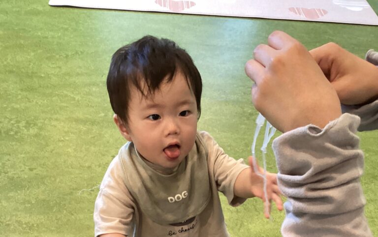 Let’s感触遊び✨パート2・うみチーム（0歳児）