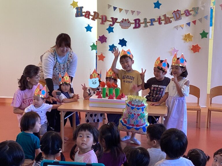 おばけの顔で福笑い👻7月誕生会