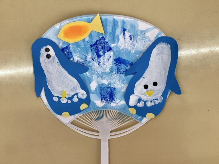 ぬりぬりペタペタぺったぺた🐧　おむすび・うみぐみ（０，1歳児）