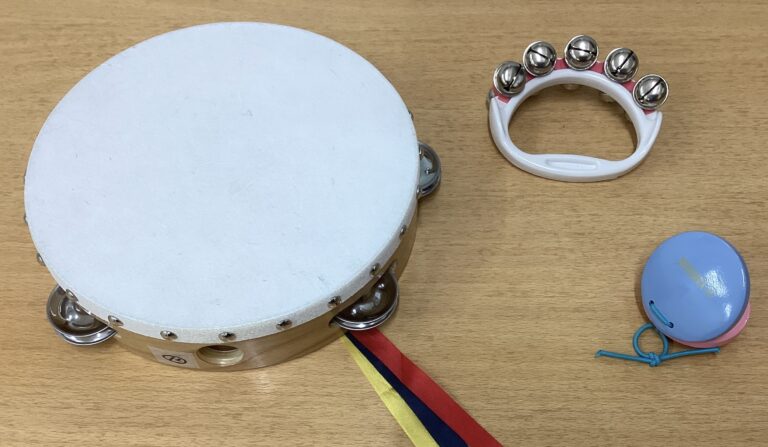 3歳児　ゆきぐみ　楽器あそび♬