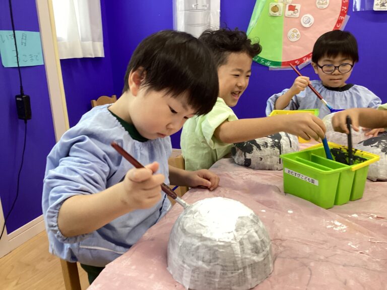 みんなで作ったよ！オペレッタ小物作り🎨（そらぐみ4歳児）