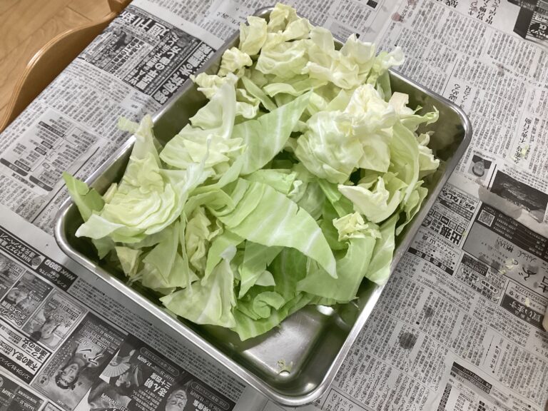 ゆき組(3歳児) もぎもぎ🥬　もぐもぐ🍴