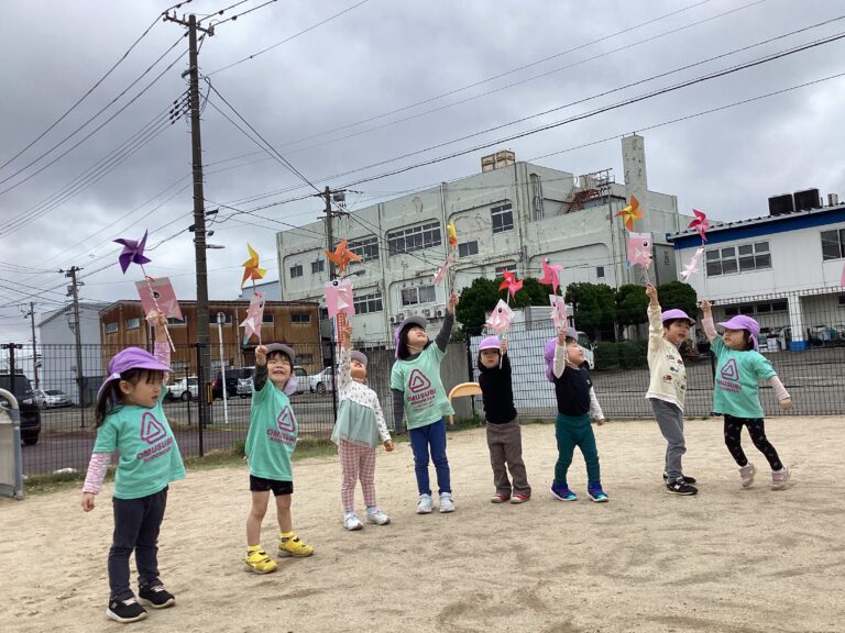 ♪屋根より高い～♪(３歳児)