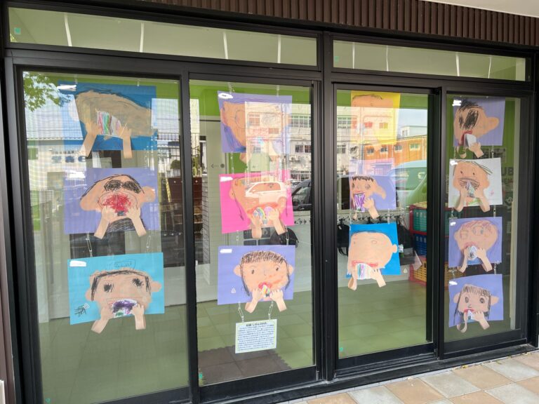 おむすび🍙あ～ん😆（つき組　５歳児）