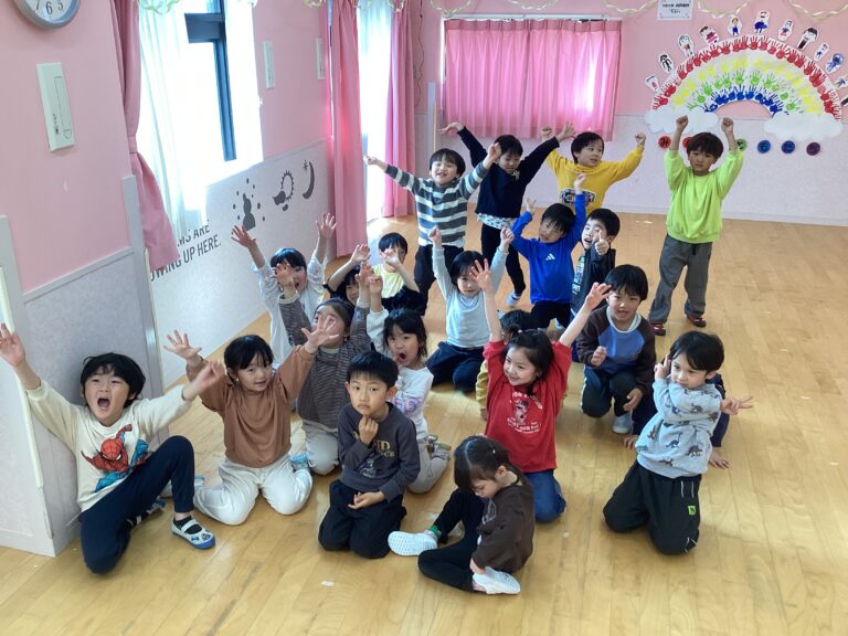 温めて待ってました😁（そらぐみ4歳児、つきぐみ5歳児）