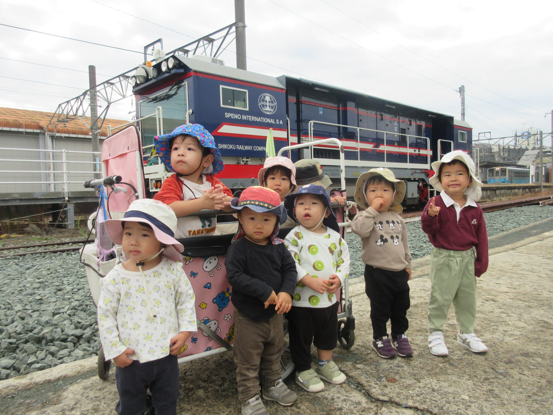 色水遊び🌺～ぺんぎん組(２歳）～