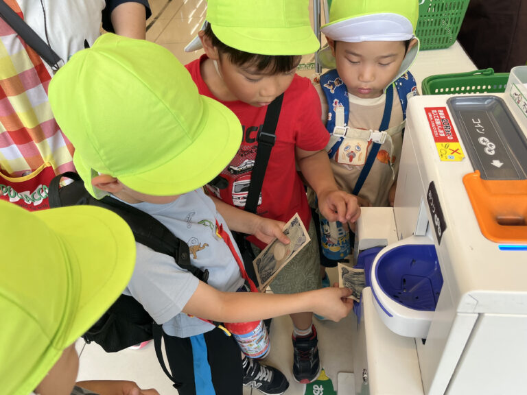 はじめてのお買い物🍉