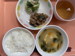 今日の給食2023年8月4日