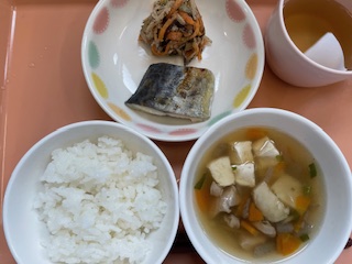 今日の給食2024年4月24日