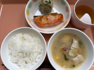 今日の給食2024年5月8日