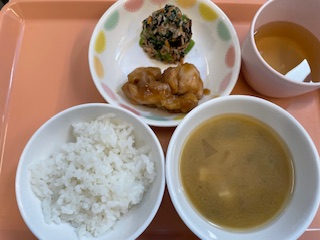 今日の給食2024年8月7日