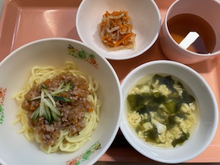 今日の給食2024年8月14日