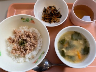 今日の給食2024年12月2日