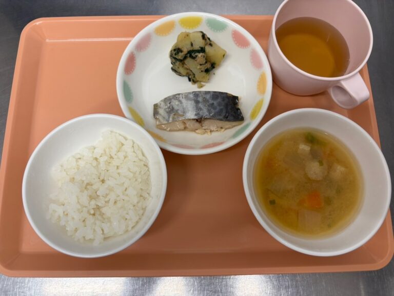 今日の給食2024年12月18日