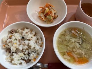 今日の給食2024年12月23日