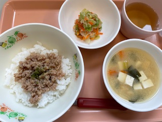 今日の給食2025年2月12日