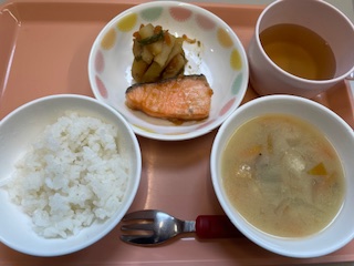 今日の給食2025年3月5日