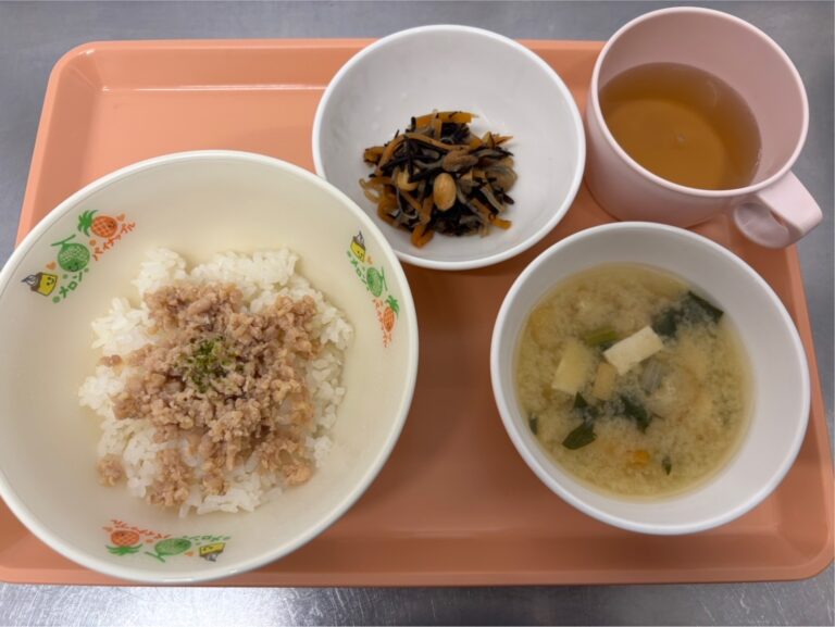 今日の給食2025年3月21日